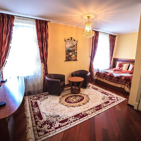 Imperiya Hotel Khmel'nyts'kyy Bilik gambar
